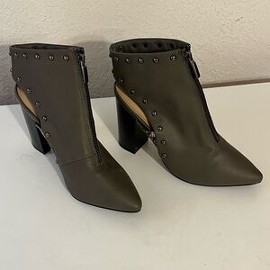 Mark Gray Studded Sling Booties Women’s Size 8 Retro Peek Of Snakeskin Edgy